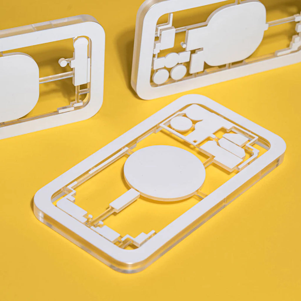 Form för Separerande Lasermaskin Baksida till iPhone 12 Pro Max hos Phonecare.se